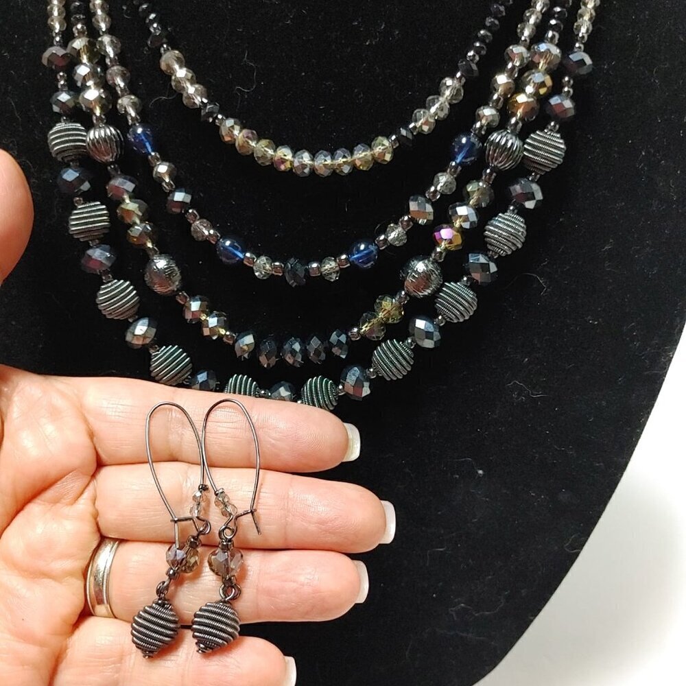 5/$100 -2 pcs Avon NRO MultiStrand Necklace Blue Black Beads Silver Tone 17"